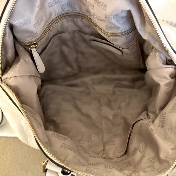 Michael Kors Leather Vanilla Satchel Handbag - Medium - Picture 5 of 12